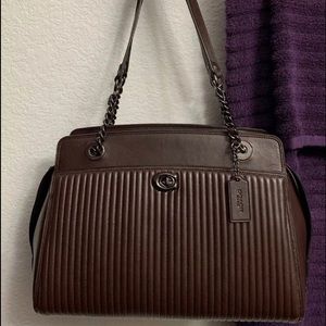 COACH OXBLOOD PARKER QUILTED CARRYALL